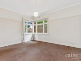 https://images.listonce.com.au/custom/160x/listings/11-chamberlain-street-ballarat-east-vic-3350/577/01576577_img_10.jpg?cTeBb-FzCaY