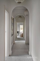 https://images.listonce.com.au/custom/160x/listings/11-chatfield-avenue-deepdene-vic-3103/470/01810470_img_17.jpg?wF-vPv_TW28