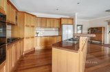 https://images.listonce.com.au/custom/160x/listings/11-clearwater-close-eltham-vic-3095/793/01567793_img_03.jpg?0NzeqA4ZKdU