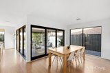 https://images.listonce.com.au/custom/160x/listings/11-collard-drive-diamond-creek-vic-3089/665/01751665_img_04.jpg?pTLxjgQzCl4