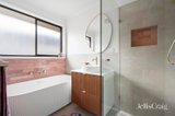 https://images.listonce.com.au/custom/160x/listings/11-correa-close-corio-vic-3214/861/01910861_img_04.jpg?vBIE2cbJ2VA