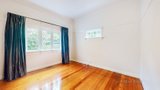 https://images.listonce.com.au/custom/160x/listings/11-courang-road-glen-iris-vic-3146/760/01741760_img_08.jpg?hhapaAaFnV0