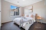 https://images.listonce.com.au/custom/160x/listings/11-craven-street-lucas-vic-3350/276/01513276_img_10.jpg?agcHHtJ3l58