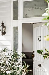 https://images.listonce.com.au/custom/160x/listings/11-cutter-street-richmond-vic-3121/562/01935562_img_12.jpg?wblxYbLeA0s