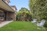 https://images.listonce.com.au/custom/160x/listings/11-derham-street-spotswood-vic-3015/536/01889536_img_07.jpg?UFi8QeKcsio