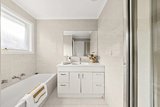 https://images.listonce.com.au/custom/160x/listings/11-dewpond-walk-croydon-south-vic-3136/289/01979289_img_08.jpg?RrdzPXI6pJk