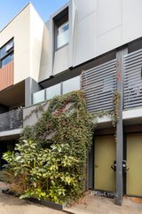 https://images.listonce.com.au/custom/160x/listings/11-dianella-walkway-brunswick-east-vic-3057/808/01519808_img_02.jpg?HAS_XsSrAz8