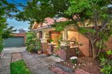 https://images.listonce.com.au/custom/160x/listings/11-donna-buang-street-camberwell-vic-3124/296/00170296_img_09.jpg?-wqkiUEHstA