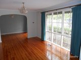 https://images.listonce.com.au/custom/160x/listings/11-doubell-close-glen-waverley-vic-3150/716/01820716_img_01.jpg?x3m8VbKGjgU