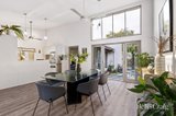 https://images.listonce.com.au/custom/160x/listings/11-elana-court-croydon-north-vic-3136/116/01822116_img_04.jpg?ZH7u3pvpSAU
