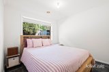 https://images.listonce.com.au/custom/160x/listings/11-emary-court-yarra-glen-vic-3775/070/01982070_img_07.jpg?6FwcooxuD8g