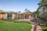 https://images.listonce.com.au/custom/160x/listings/11-emary-court-yarra-glen-vic-3775/070/01982070_img_10.jpg?rJZy4b8MuBQ