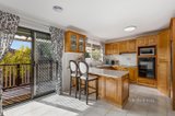 https://images.listonce.com.au/custom/160x/listings/11-emerald-street-mount-waverley-vic-3149/899/01718899_img_04.jpg?cjSKPtAUZbo