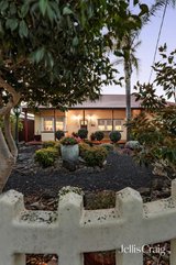 https://images.listonce.com.au/custom/160x/listings/11-emu-avenue-altona-vic-3018/821/01985821_img_21.jpg?kcr0VTzVGA0