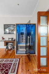 https://images.listonce.com.au/custom/160x/listings/11-emu-avenue-altona-vic-3018/821/01985821_img_25.jpg?QfMHvvc3RhA