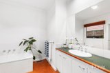 https://images.listonce.com.au/custom/160x/listings/11-epworth-court-glen-waverley-vic-3150/145/01975145_img_11.jpg?fwQj67VDqIM