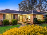 https://images.listonce.com.au/custom/160x/listings/11-esther-crescent-mooroolbark-vic-3138/425/01524425_img_01.jpg?LjihTdd5y9A