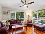 https://images.listonce.com.au/custom/160x/listings/11-esther-crescent-mooroolbark-vic-3138/425/01524425_img_03.jpg?N9dOIleSceM