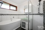 https://images.listonce.com.au/custom/160x/listings/11-firestone-court-sunbury-vic-3429/557/01772557_img_09.jpg?1mcCPplaIzI
