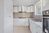 https://images.listonce.com.au/custom/160x/listings/11-flinders-crescent-boronia-vic-3155/499/01987499_img_08.jpg?WFdQEUlUEwI