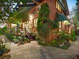 https://images.listonce.com.au/custom/160x/listings/11-forest-court-templestowe-vic-3106/041/01117041_img_09.jpg?W4Ss7dGZhMc