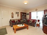 https://images.listonce.com.au/custom/160x/listings/11-frances-avenue-yarra-glen-vic-3775/218/01525218_img_02.jpg?kQLvufjfmyg