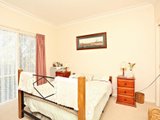 https://images.listonce.com.au/custom/160x/listings/11-frances-avenue-yarra-glen-vic-3775/218/01525218_img_06.jpg?5wpZ0wD1YRg