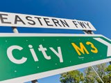 https://images.listonce.com.au/custom/160x/listings/11-gedye-street-doncaster-east-vic-3109/611/01702611_img_15.jpg?HzL6vBw555k