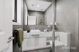 https://images.listonce.com.au/custom/160x/listings/11-gee-court-nunawading-vic-3131/580/01984580_img_08.jpg?IRqh_495jCU