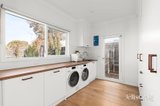 https://images.listonce.com.au/custom/160x/listings/11-geelong-road-barwon-heads-vic-3227/978/01931978_img_13.jpg?wT6DBC-yThc