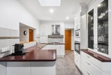 https://images.listonce.com.au/custom/160x/listings/11-glen-avenue-east-geelong-vic-3219/983/01725983_img_05.jpg?_Buuv-OxLeI