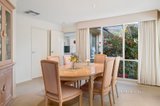 https://images.listonce.com.au/custom/160x/listings/11-green-gully-court-st-helena-vic-3088/372/01437372_img_04.jpg?k_dLil8DWcc