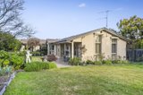 https://images.listonce.com.au/custom/160x/listings/11-green-gully-court-st-helena-vic-3088/372/01437372_img_20.jpg?8-hmap3R6uo