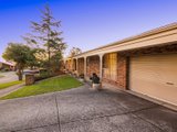 https://images.listonce.com.au/custom/160x/listings/11-greenbank-drive-mooroolbark-vic-3138/516/01524516_img_02.jpg?s5ISi49m9nw