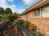 https://images.listonce.com.au/custom/160x/listings/11-greenbank-drive-mooroolbark-vic-3138/516/01524516_img_18.jpg?u_8VzidF-F4