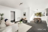 https://images.listonce.com.au/custom/160x/listings/11-greig-court-elwood-vic-3184/801/01985801_img_02.jpg?SV6e6_WEGiw
