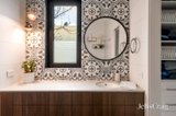 https://images.listonce.com.au/custom/160x/listings/11-guildford-road-surrey-hills-vic-3127/994/01956994_img_16.jpg?Ao4ZJDyuuiM