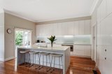 https://images.listonce.com.au/custom/160x/listings/11-gwendoline-avenue-bentleigh-vic-3204/941/00580941_img_04.jpg?iEBJ75n2ILw