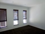 https://images.listonce.com.au/custom/160x/listings/11-gwyther-road-highton-vic-3216/629/01735629_img_13.jpg?zyBH9iE5CJ4
