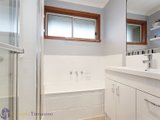 https://images.listonce.com.au/custom/160x/listings/11-hammond-street-altona-vic-3018/373/01202373_img_08.jpg?CH8c8-SGPAE