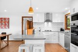 https://images.listonce.com.au/custom/160x/listings/11-heath-avenue-hepburn-vic-3461/790/01752790_img_06.jpg?kh0qfN2nLh4