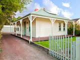 https://images.listonce.com.au/custom/160x/listings/11-heathfield-rise-box-hill-north-vic-3129/953/01743953_img_01.jpg?Yqj2XIhBZj0