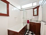 https://images.listonce.com.au/custom/160x/listings/11-heathfield-rise-box-hill-north-vic-3129/953/01743953_img_06.jpg?nlUvbwpAR8M