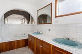 https://images.listonce.com.au/custom/160x/listings/11-hilltop-avenue-macleod-vic-3085/132/01938132_img_10.jpg?XsLlaw9Kt-8