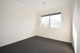 https://images.listonce.com.au/custom/160x/listings/11-holgate-road-lucas-vic-3350/991/01575991_img_08.jpg?hHoV-xwgnQo