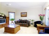 https://images.listonce.com.au/custom/160x/listings/11-hood-street-mont-albert-vic-3127/310/01685310_img_02.jpg?sLez2N9EfNA
