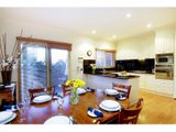 https://images.listonce.com.au/custom/160x/listings/11-hood-street-mont-albert-vic-3127/310/01685310_img_08.jpg?z7ye8lujICs