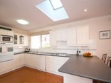 https://images.listonce.com.au/custom/160x/listings/11-houston-court-box-hill-south-vic-3128/924/01743924_img_04.jpg?EhPOZ3YGR8w