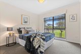 https://images.listonce.com.au/custom/160x/listings/11-howey-street-gisborne-vic-3437/057/01898057_img_07.jpg?TLlNrWdcFmc