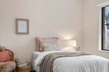 https://images.listonce.com.au/custom/160x/listings/11-howey-street-gisborne-vic-3437/057/01898057_img_10.jpg?uxruwDGMF_Q